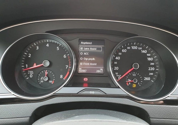 Volkswagen Passat cena 82900 przebieg: 92087, rok produkcji 2020 z Warszawa małe 301